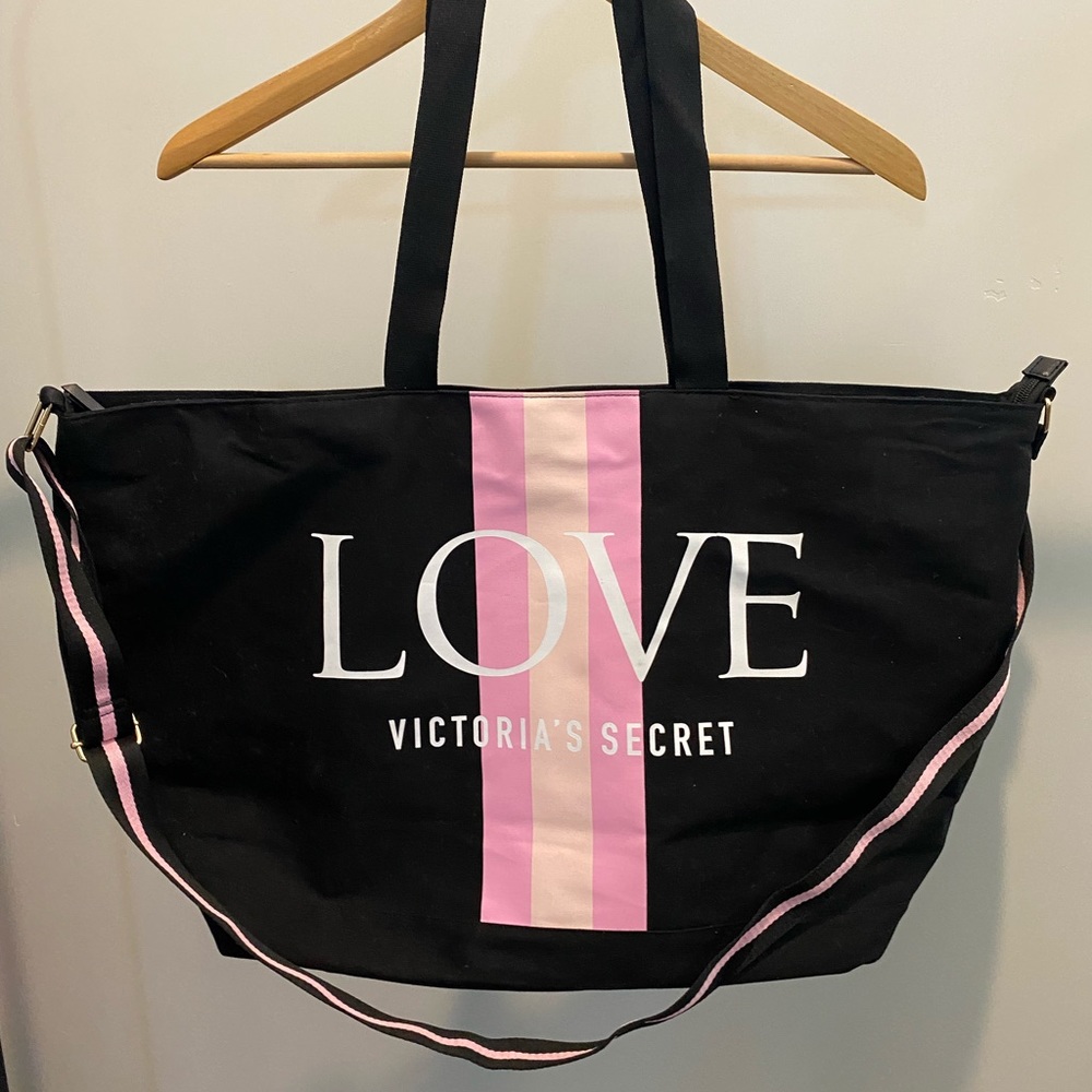 Brand new large tote with shoulder strap as well